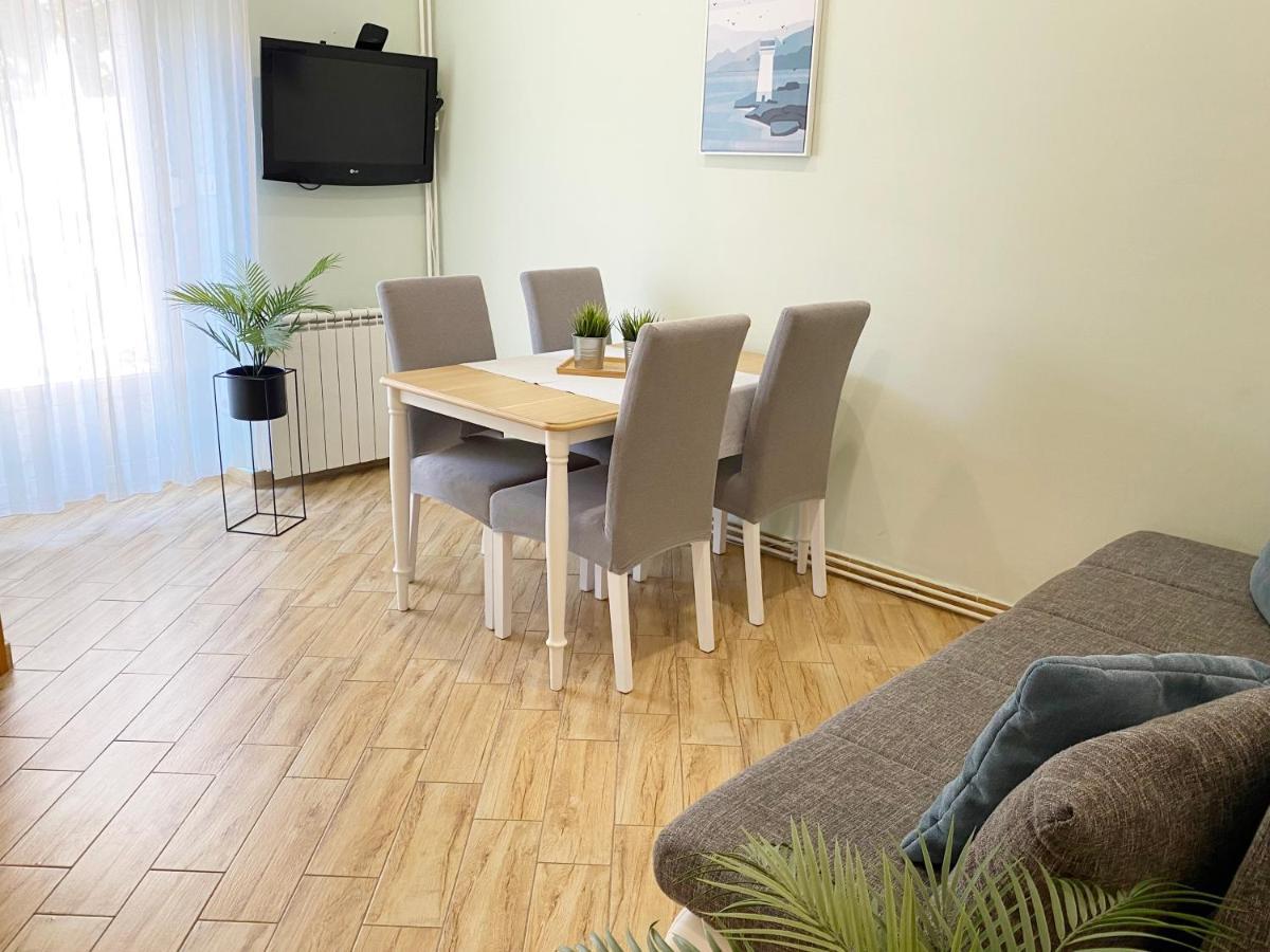 Apartma Centurio