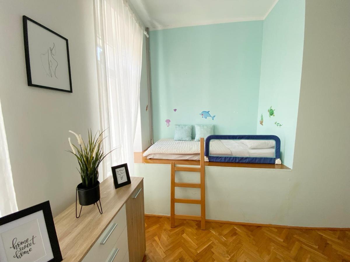 Centurio Apartment *
